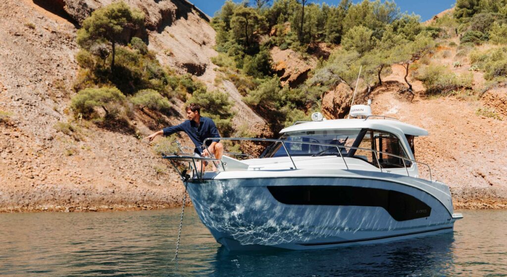 antares-9-exterior-design-06_0