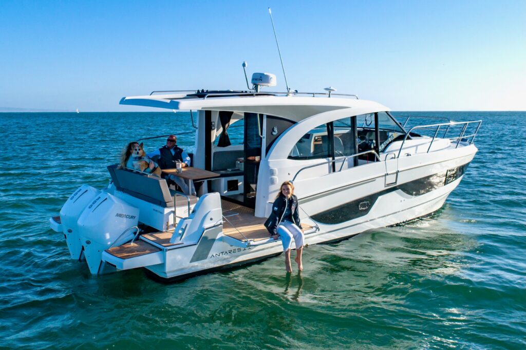 beneteau_antares_11