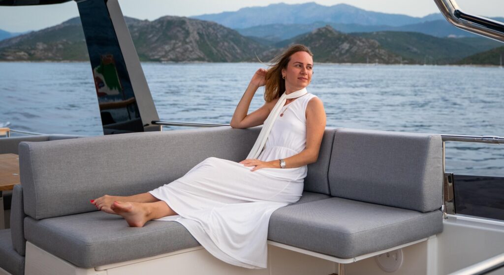 grand-trawler-63-exterior-design-19