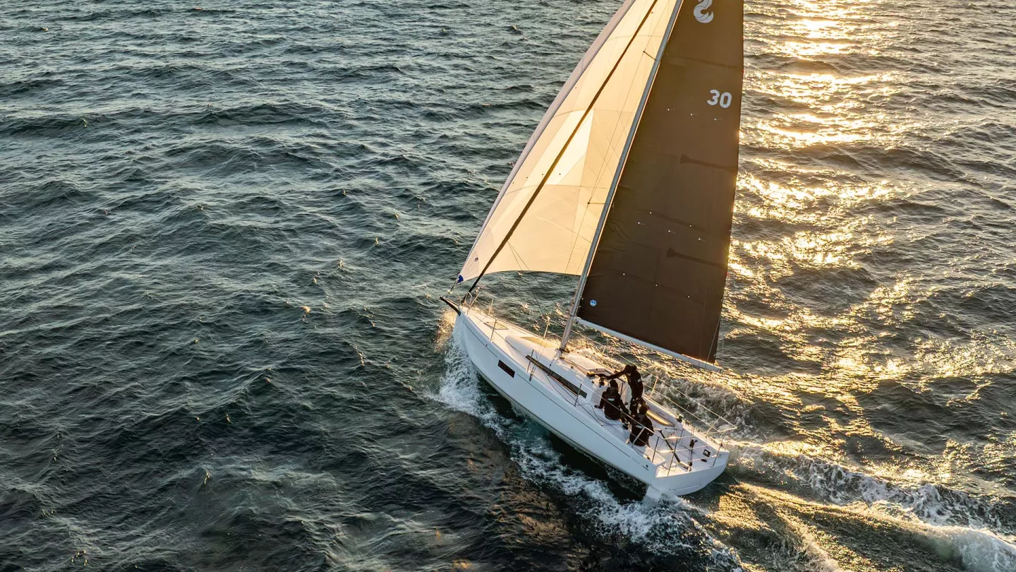 first30 exterior 0.jpg