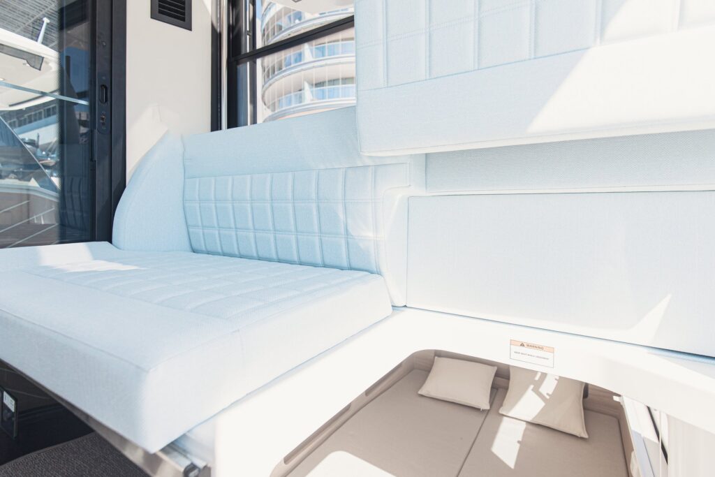 SX340GTWA_INTERIOR_4F1A2598_web