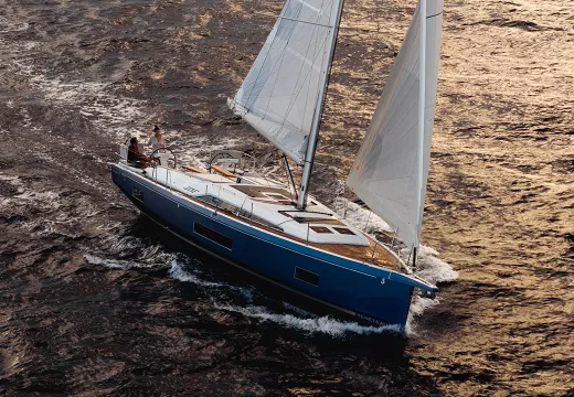 oceanis 47 thumbnail.jpg