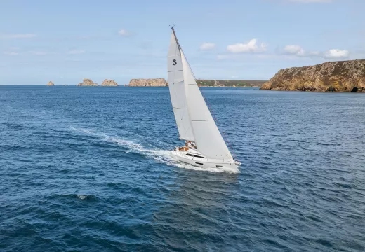 small image oceanis37 1.jpg